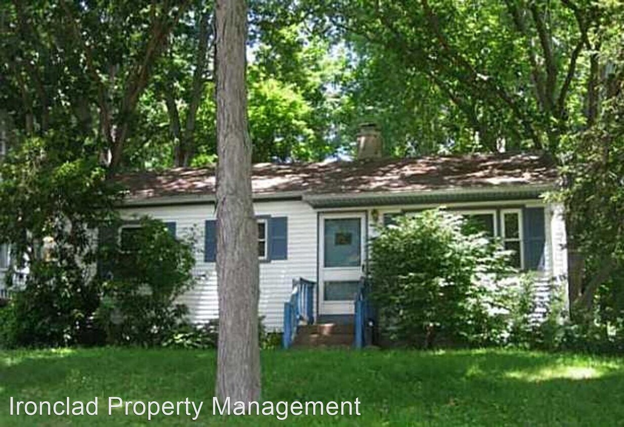 Primary Photo - 3 br, 1 bath House - 22 Edwards Road