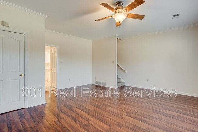 Building Photo - 1554 Kirby Parkway