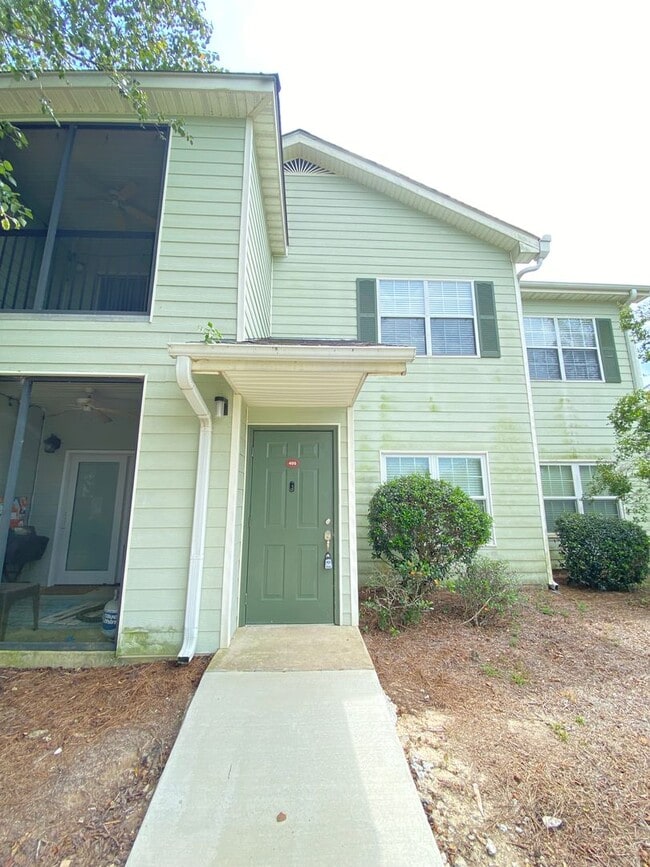 3Bed/2Bath Available September 2025! - 3Bed/2Bath Available September 2025! House