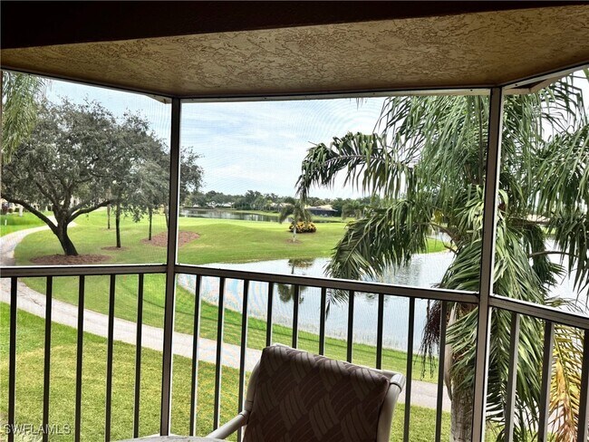 Foto del edificio - 13046 Amberley Ct