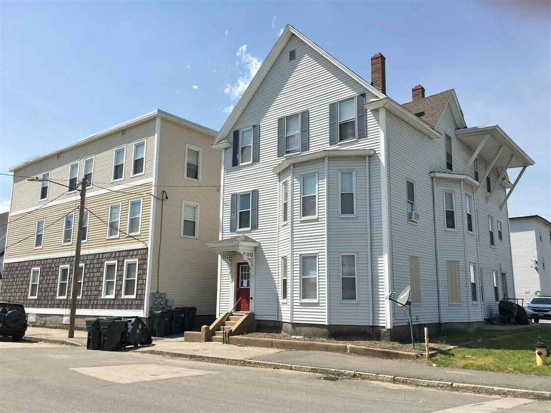 Primary Photo - 23 Bath St