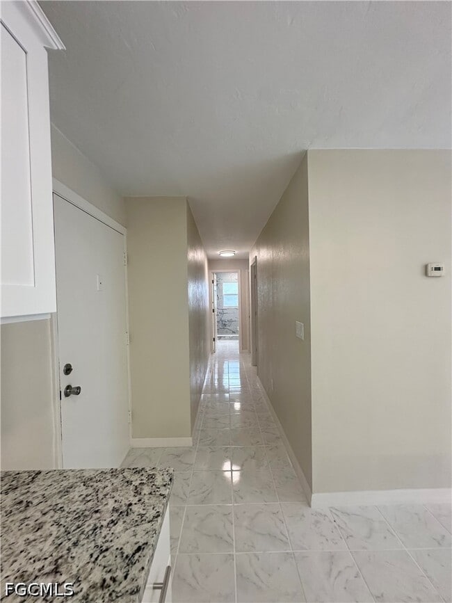 Foto del edificio - 4802 Tudor Dr