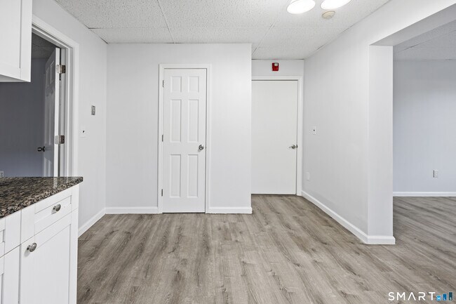 Foto del edificio - 70 Center St