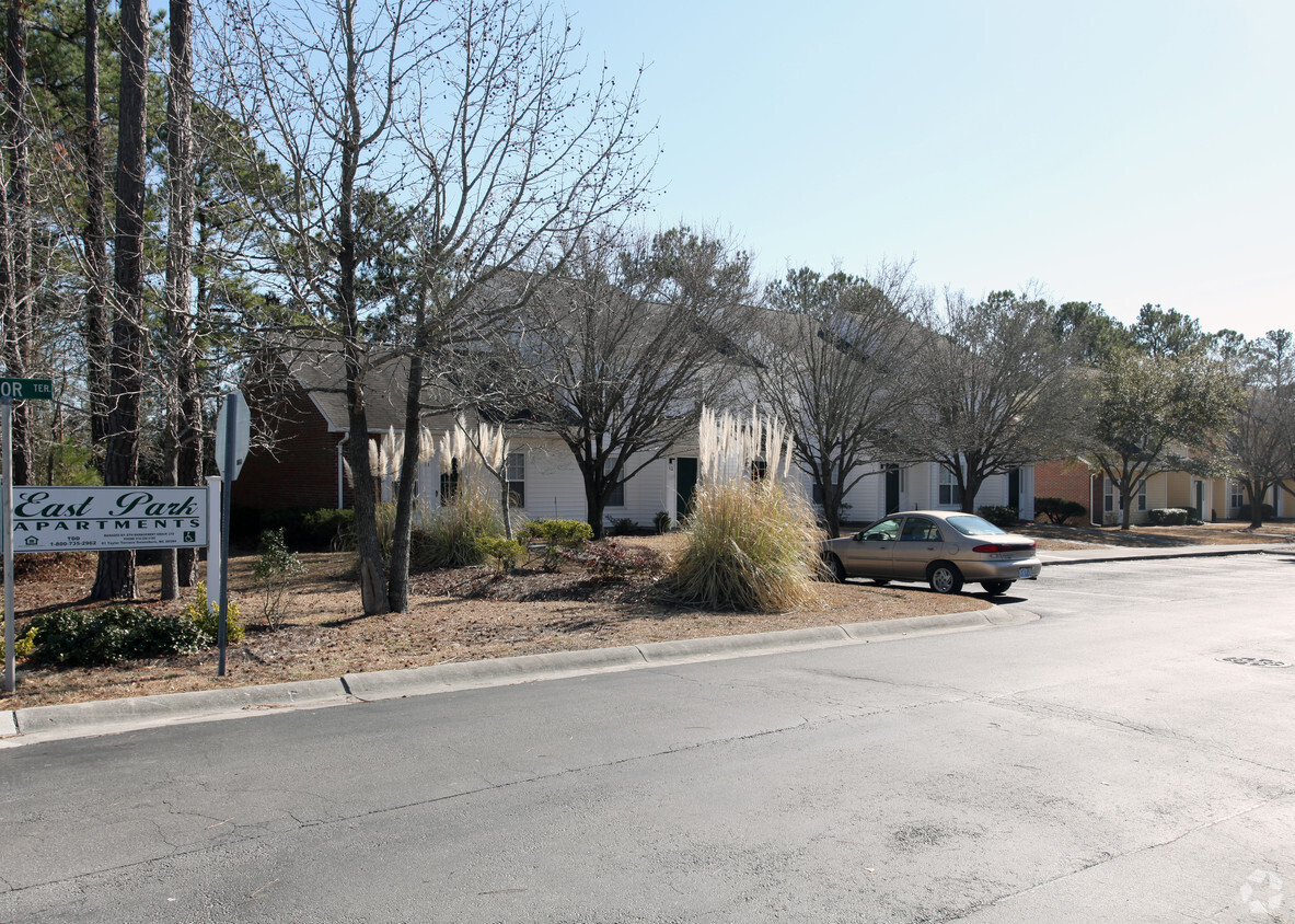 Building Photo - East Park Apartments