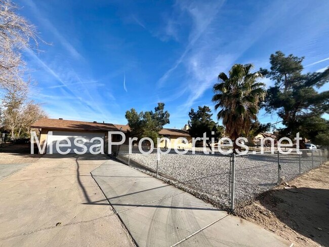 Building Photo - 10227 Balsam Ave