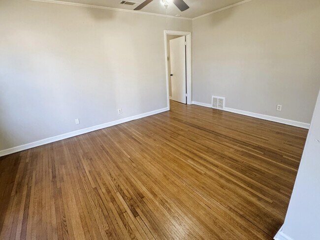 Foto del edificio - 1019 Buckner Rd