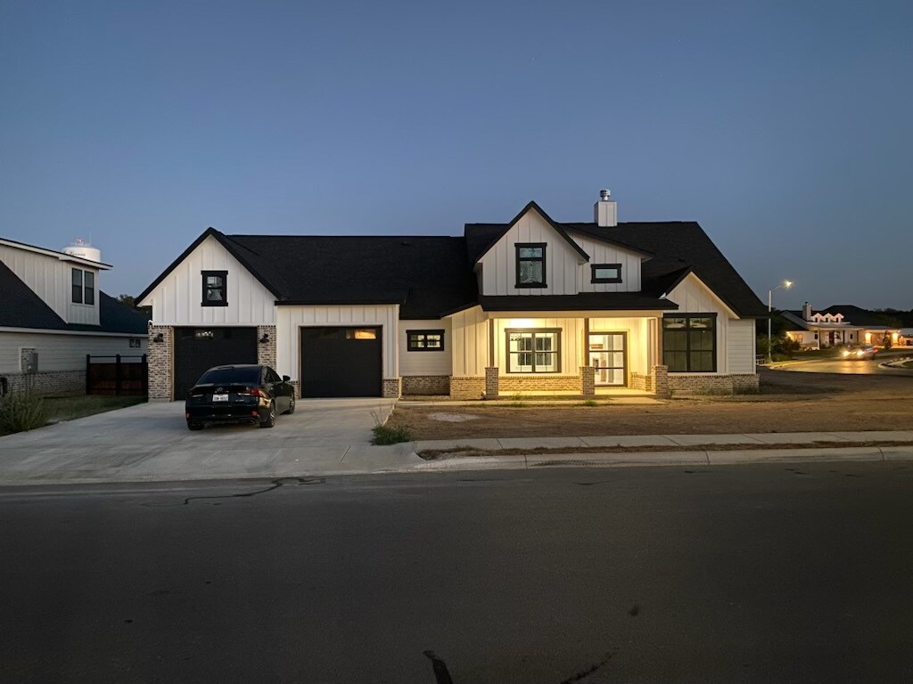 100 Magnolia Cir E, La Vernia, TX 78121 House Rental in La Vernia, TX