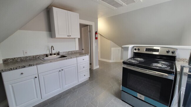 Kitchen - 66 N 3rd St
