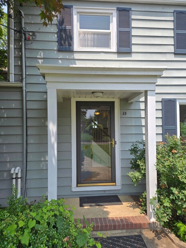 Building Photo - Amazing views overlooking the Raritan Rive...