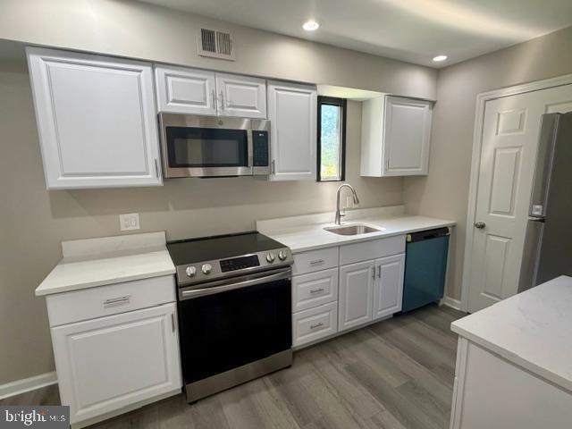 Building Photo - 127 Pinecrest Ln