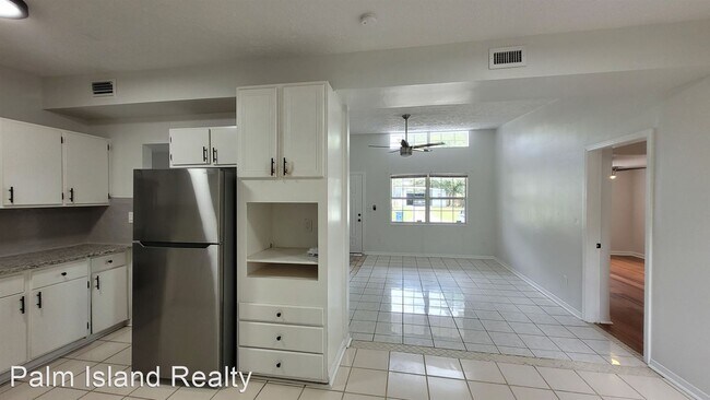 4 br, 2 bath House - 2015 E Clinton St - 4
