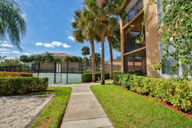 Building Photo - **SANCTUARY AT IMPERIAL RIVER**2BED/2BATH ...