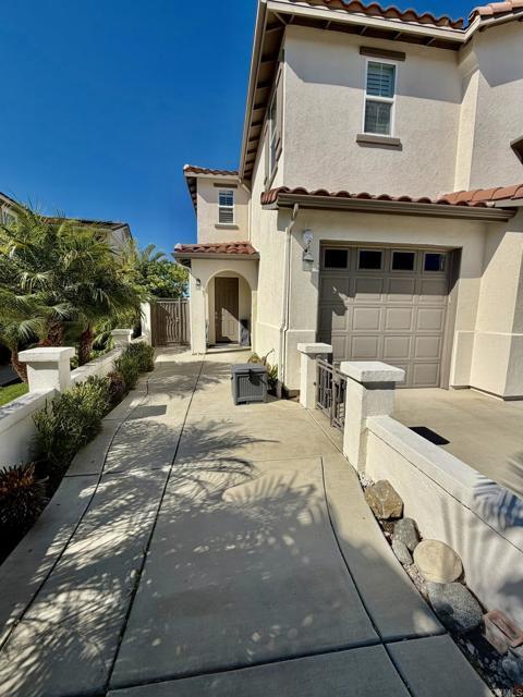 Building Photo - 1131 Vista Pointe Blvd