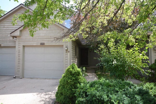 Building Photo - 3395 Bent Trail Dr