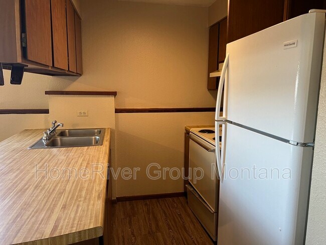 Foto del edificio - 2310 Ernest Ave