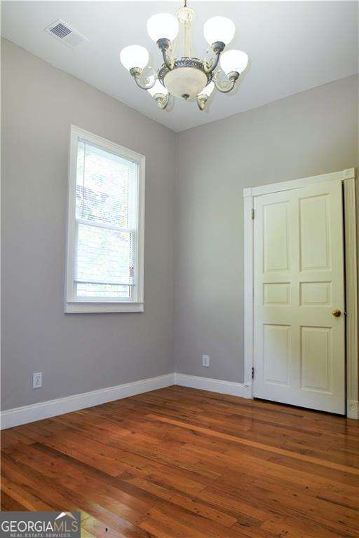 Foto del edificio - 242 Dodd Ave SW
