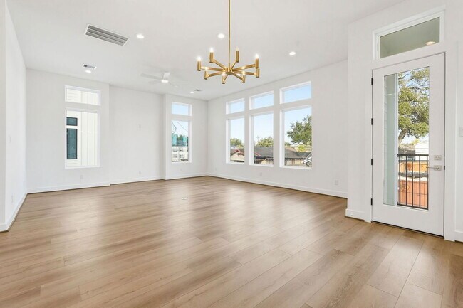 Foto del edificio - 3830 Wilmer St