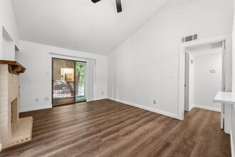 Building Photo - 3500 Tangle Brush Dr