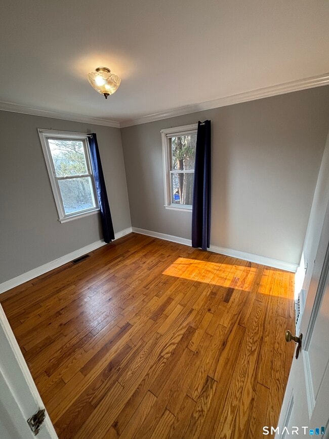 Building Photo - 9 S Pine Creek Ct