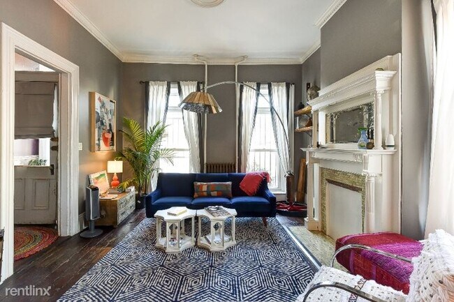 Building Photo - 2 br, 1.5 bath House - 924 P Street NW