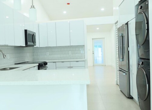 Foto del edificio - 5661 W 21st Ave