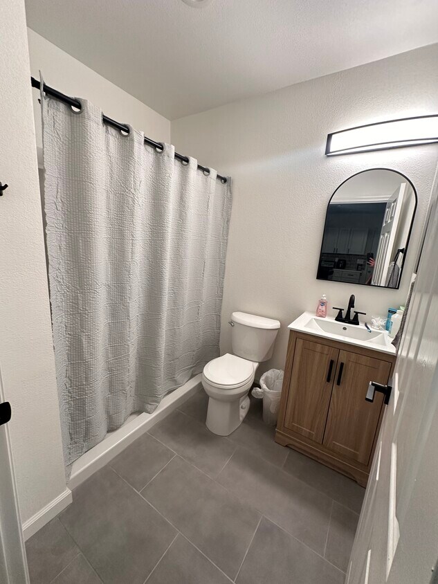 Foto del edificio - 240 Sunny Halo Ct