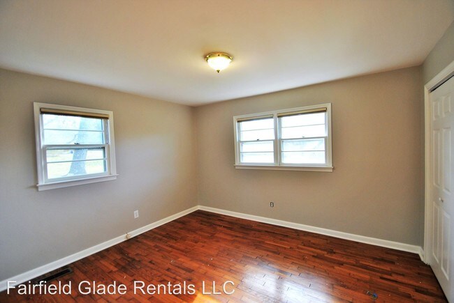 Building Photo - 3 br, 2 bath House - 344 Halstead Dr