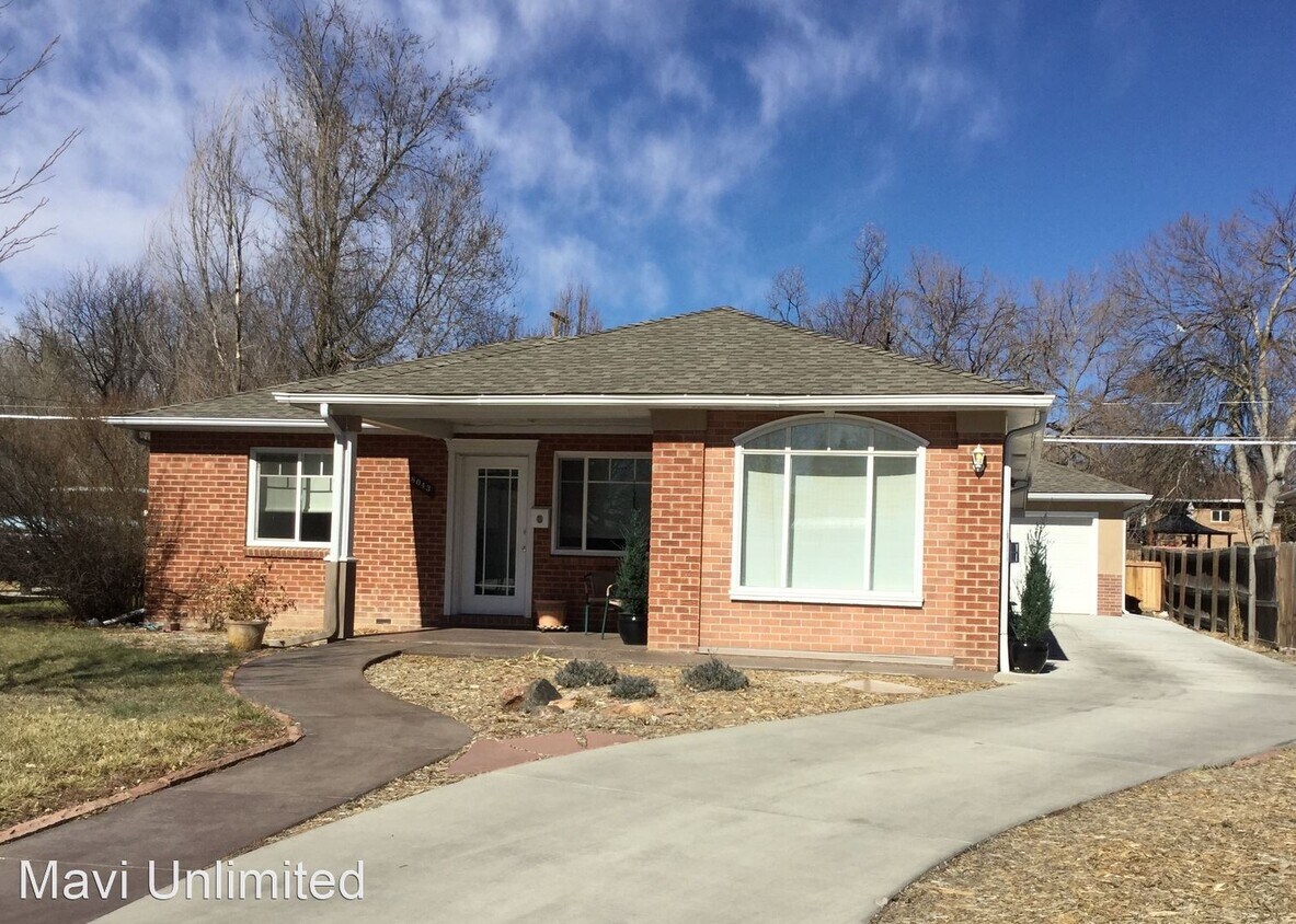 2 br, 1.5 bath House 8043 W. 17th Ave. House Rental in Lakewood, CO