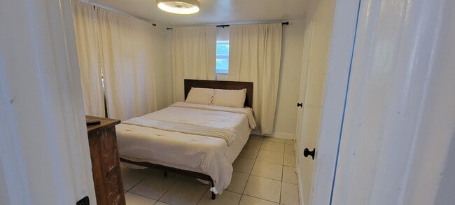 Foto del edificio - 510 N 60th Way
