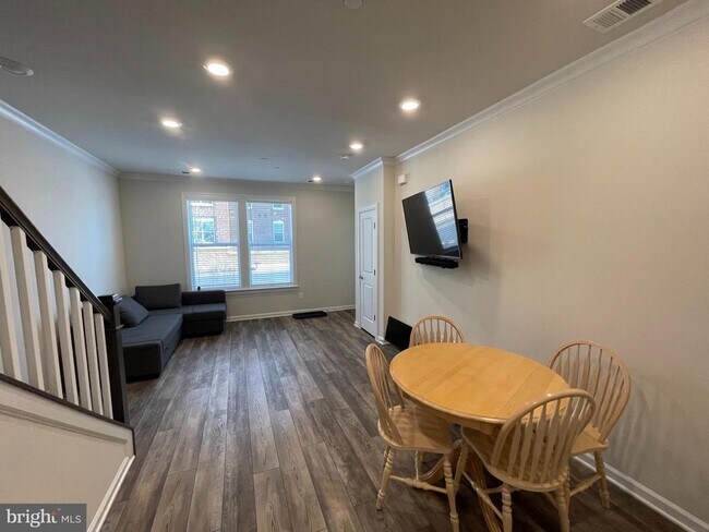 Building Photo - 20765 Heron Landing Dr