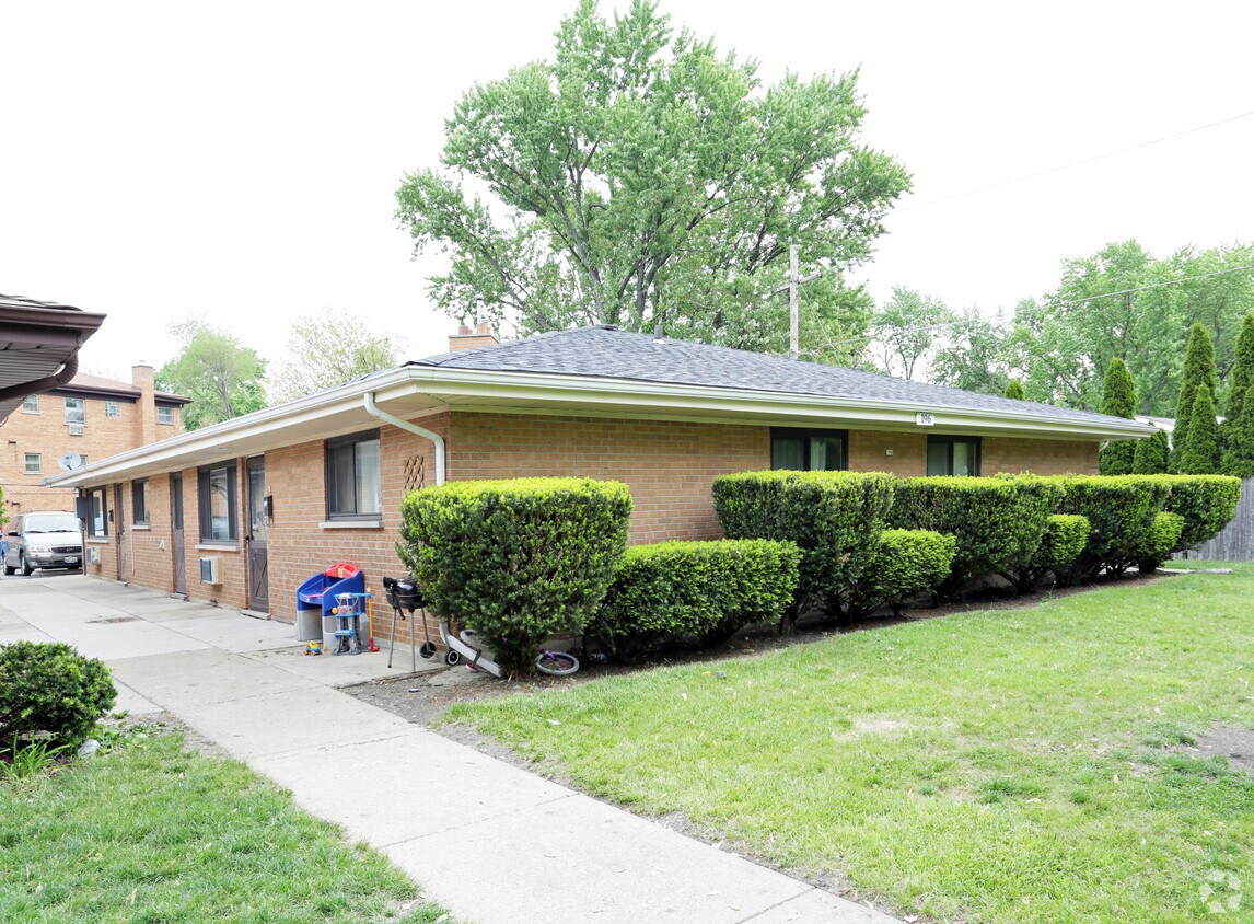 Building Photo - 196 E Lorraine Ave