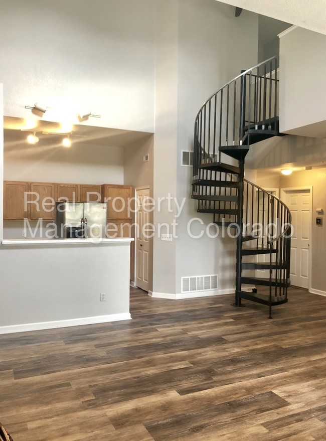 Foto del edificio - Lovely Condo in River Rock