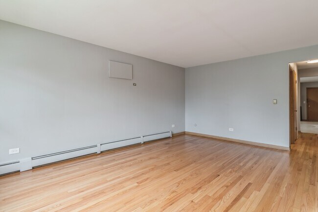 Foto del edificio - 8542 W Argyle St