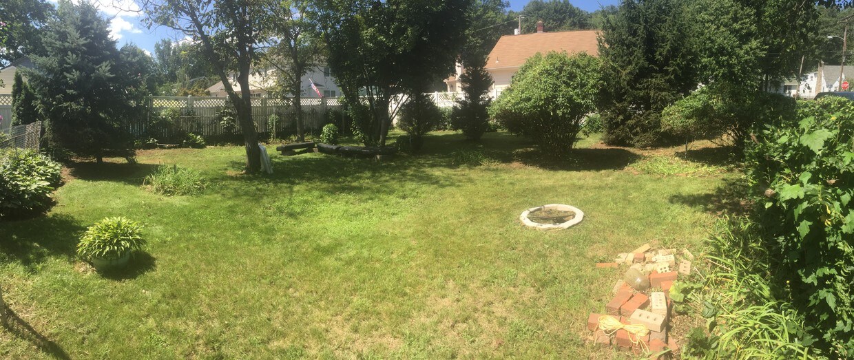 Foto principal - 619 Ringwood Ave
