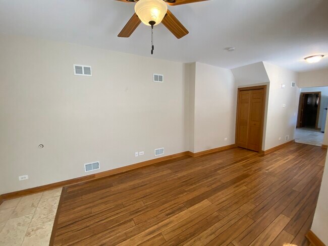 Building Photo - 209 Smith Ave