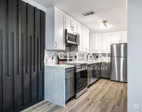 Building Photo - 2809 N Los Felices Rd