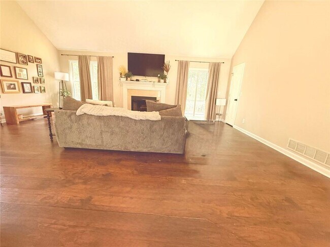 Building Photo - 419 Etowah Valley Way