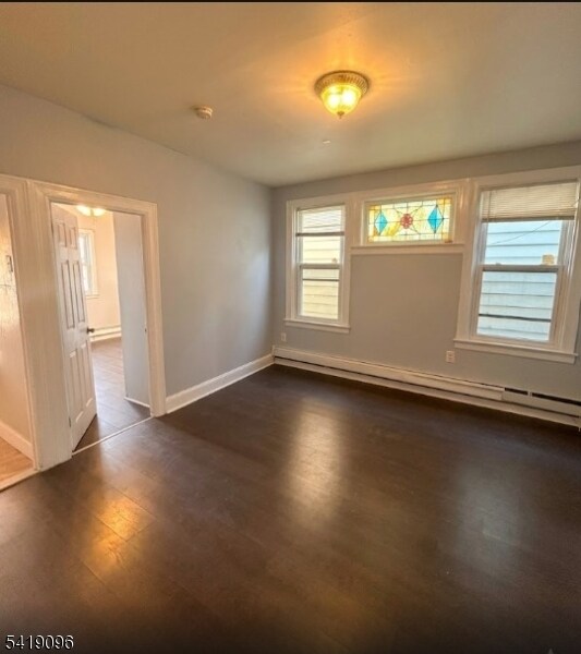 Foto del edificio - 329 Columbia Ave
