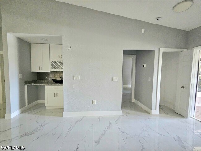 Foto del edificio - 17760 Park Village Blvd
