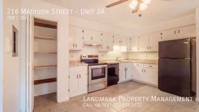 Building Photo - 216 Madison Unit 2A, Joliet