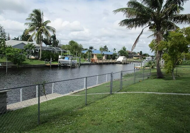 Foto del edificio - 2540 SE 25th Ave
