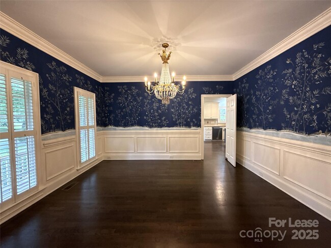 Building Photo - 1500 Ferncliff Rd