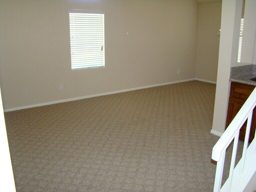 Building Photo - 14534 King Canyon Rd