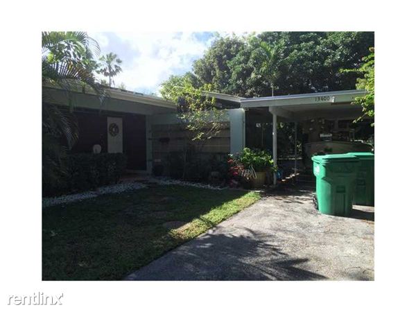 Building Photo - 13400 SW 80th Ave