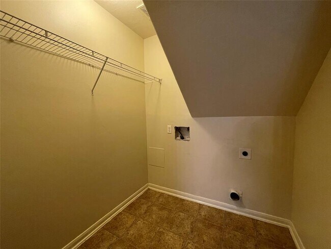 Foto del edificio - 4022 Pepperstone Ct