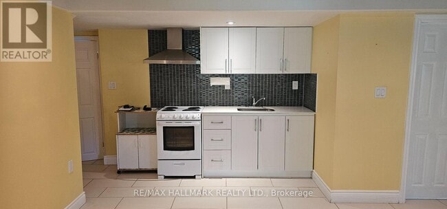 Building Photo - 21 Oakside Dr
