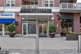 Building Photo - 157 Fleet St