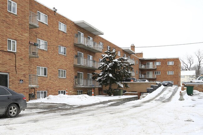Foto del edificio - Beachland Manor