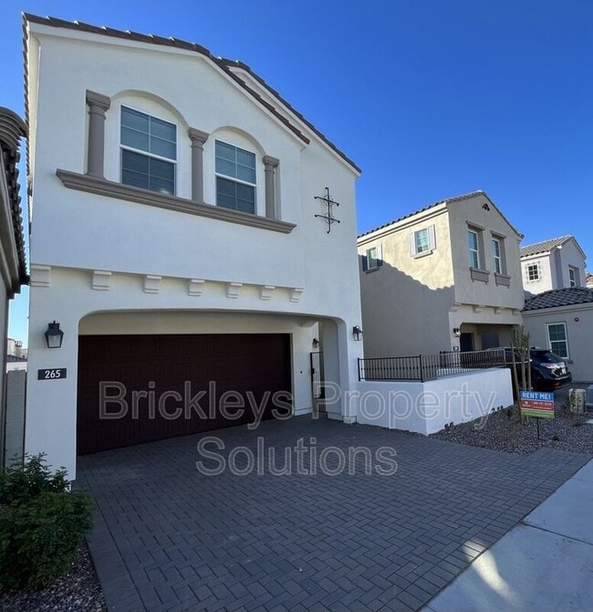 Building Photo - 265 E Balsam Dr