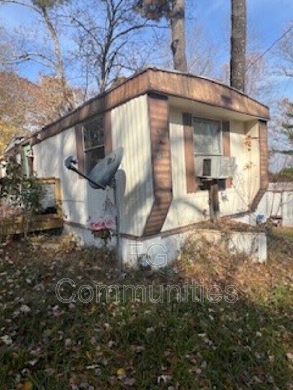 Foto del edificio - 15 Tradewind Dr